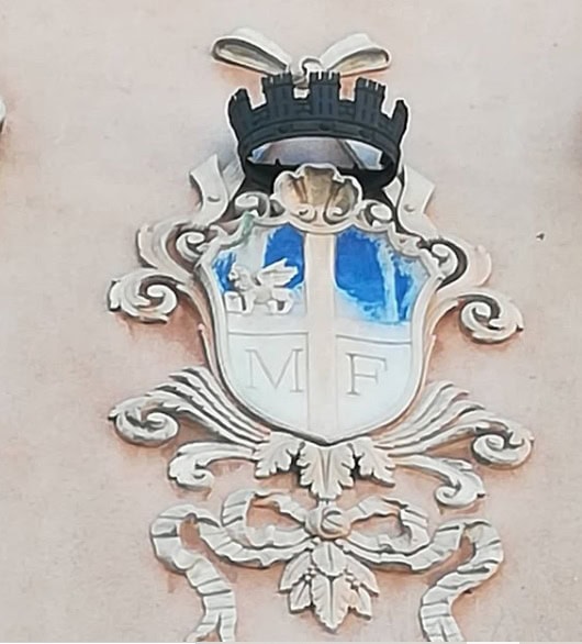Stemma di Mestre con il Leone di San Marco e la sigla M. F.