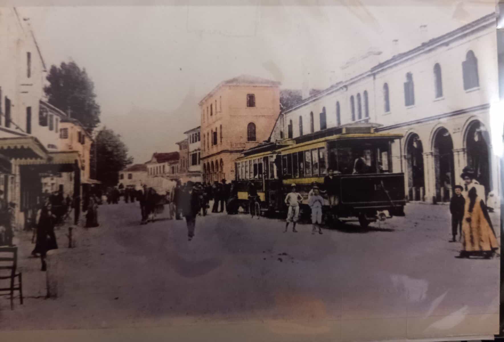 La fermata del Tram a Mogliano Veneto (anni '20)