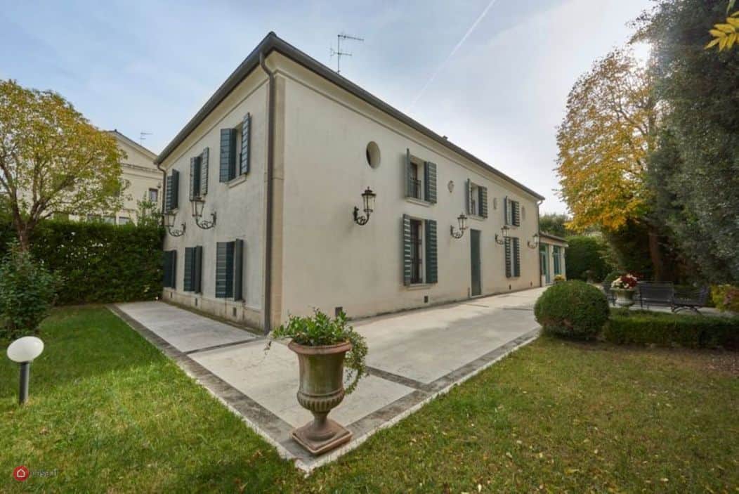 Il rustico della Villa sito in Via Gatta