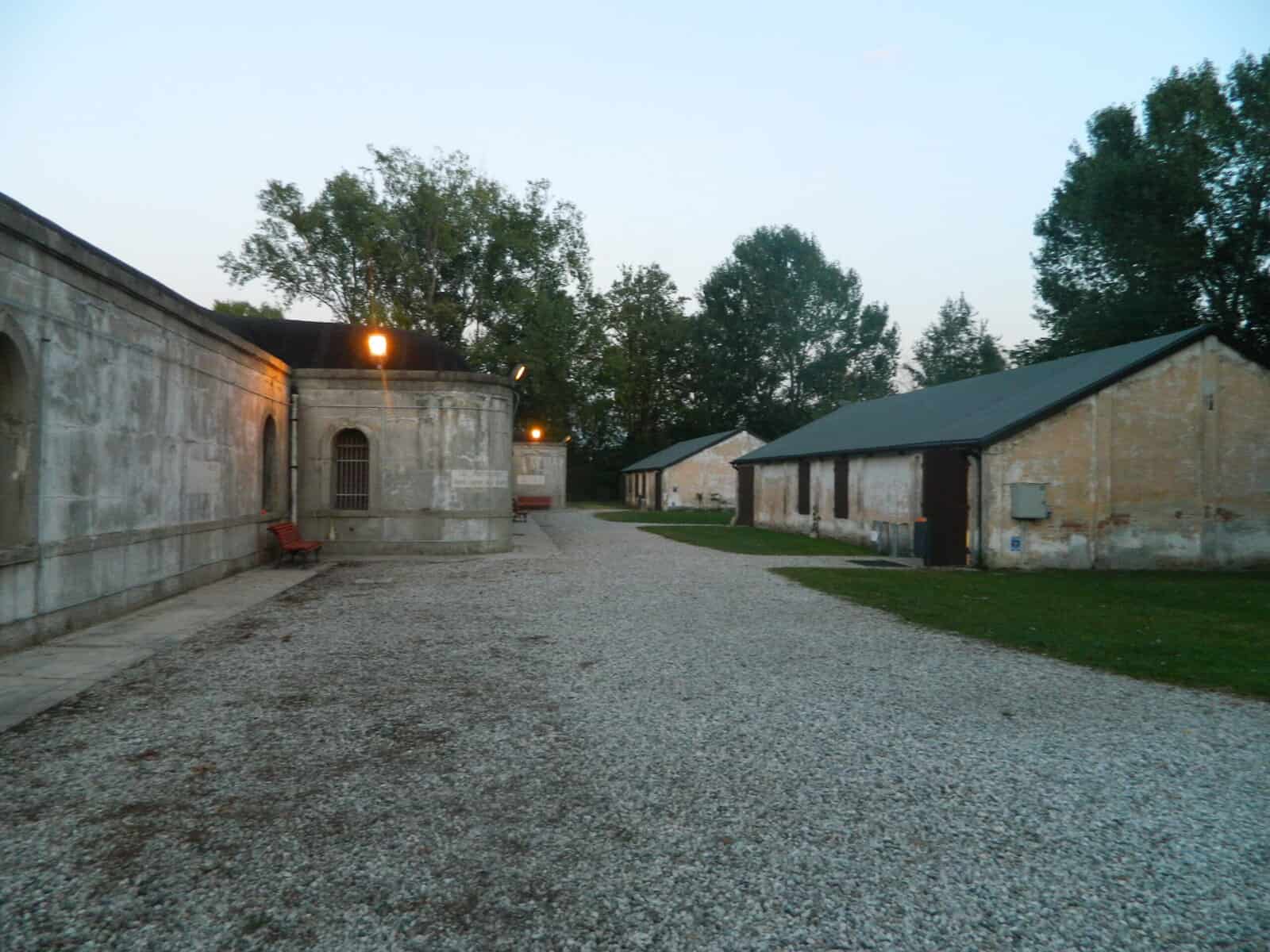 Forte Mezzacapo, veduta esterna