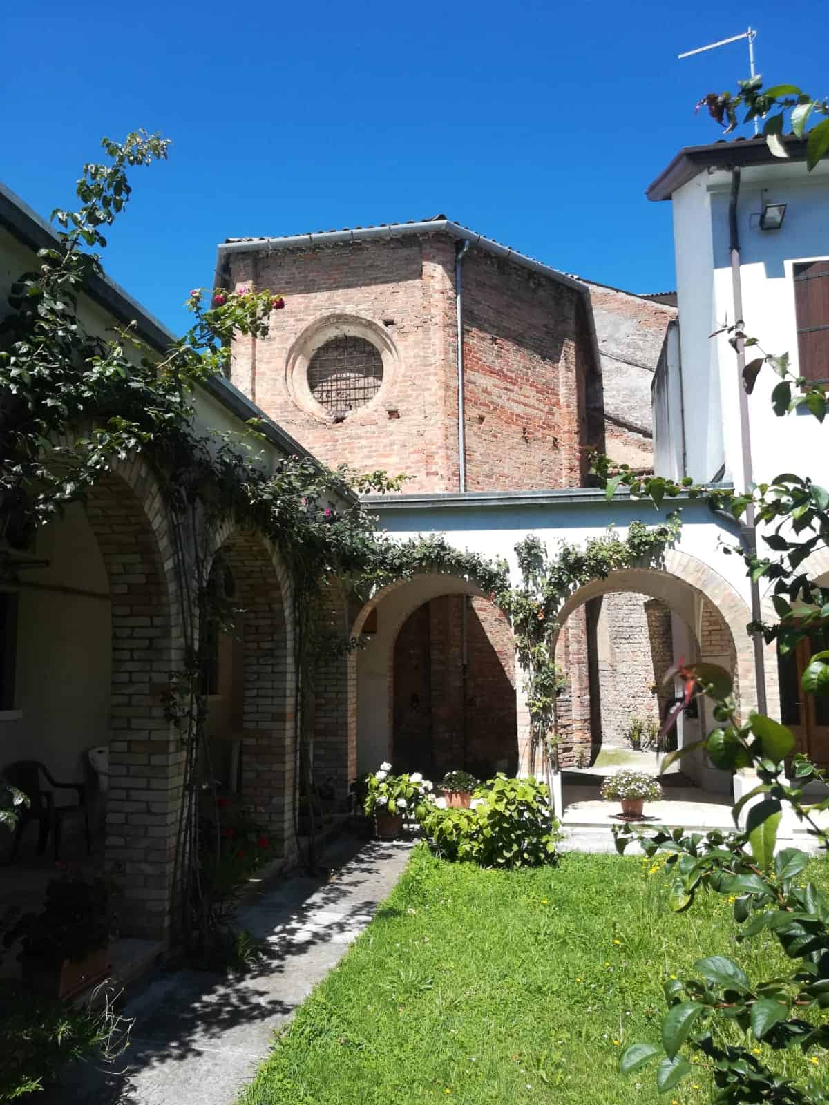 Giardino interno di San Girolamo (2)