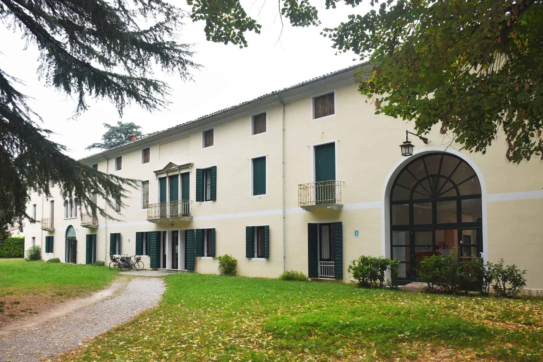 La villa oggi