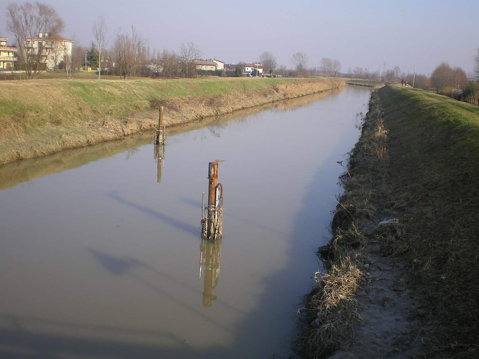 Il fiume Dese fra argini erbosi