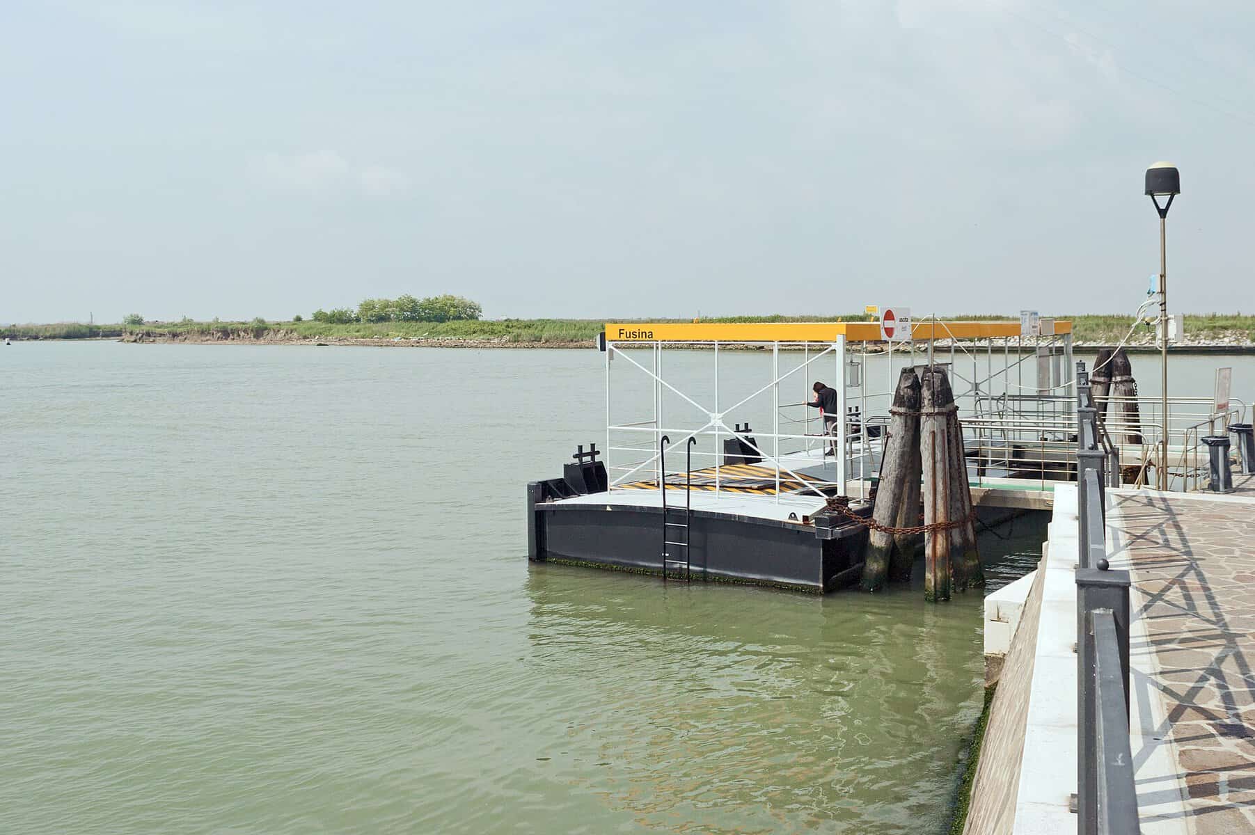 Il pontile dei vaporetti a Fusina