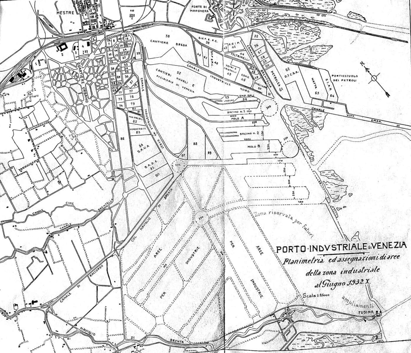 Planimetria del Porto Industriale di Venezia con il quartiere urbano, i canali industriali e le aree assegnate alle aziende, giugno 1932