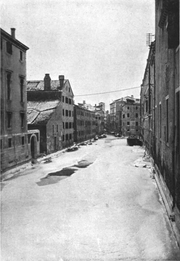 Il rio dei Gesuiti coperto dal ghiaccio, febbraio 1929